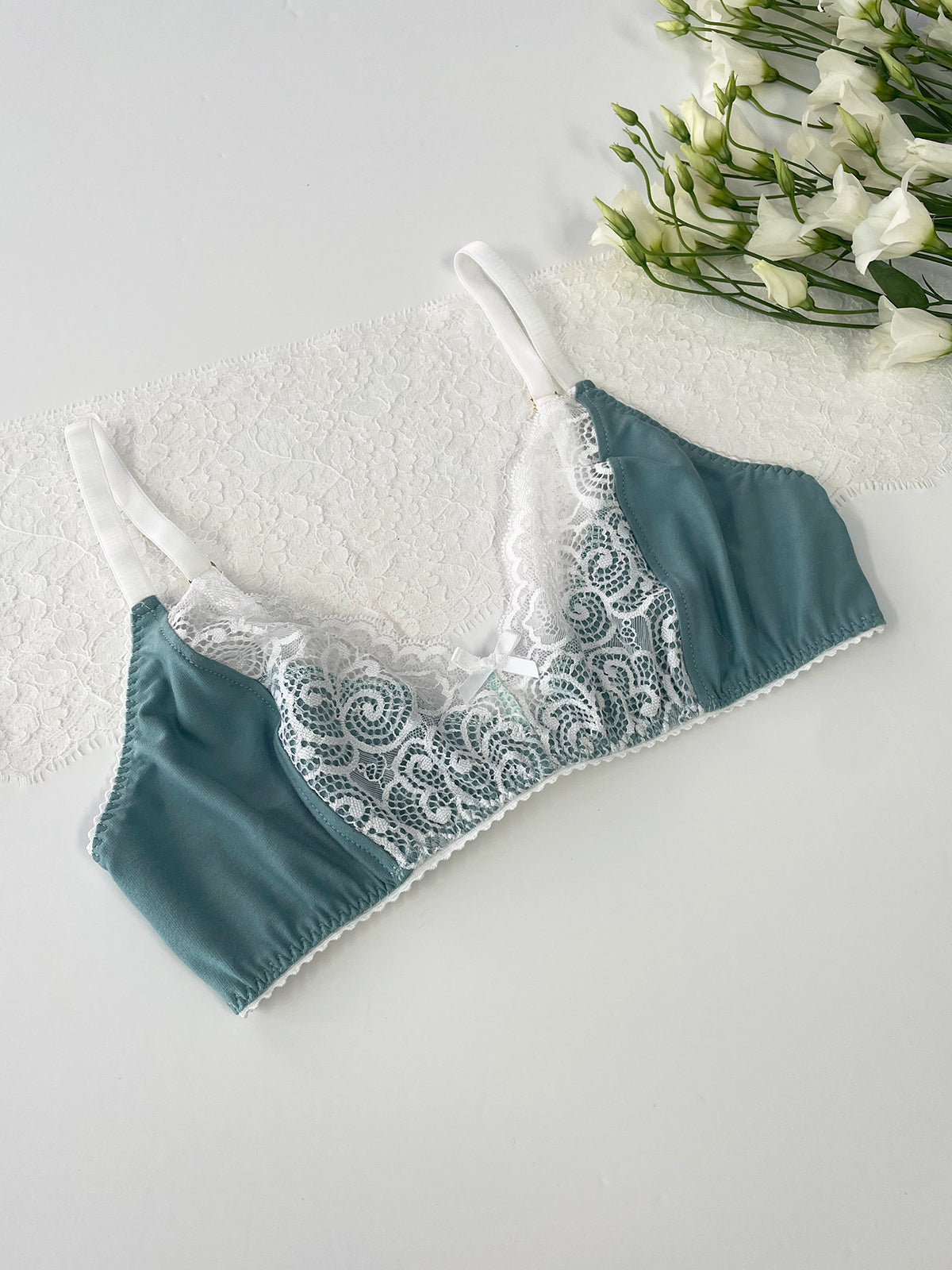 Beautiful bralette made from GOTS certified organic bamboo jersey and Oeko-Tex certified lace for a safe, eco-friendly option